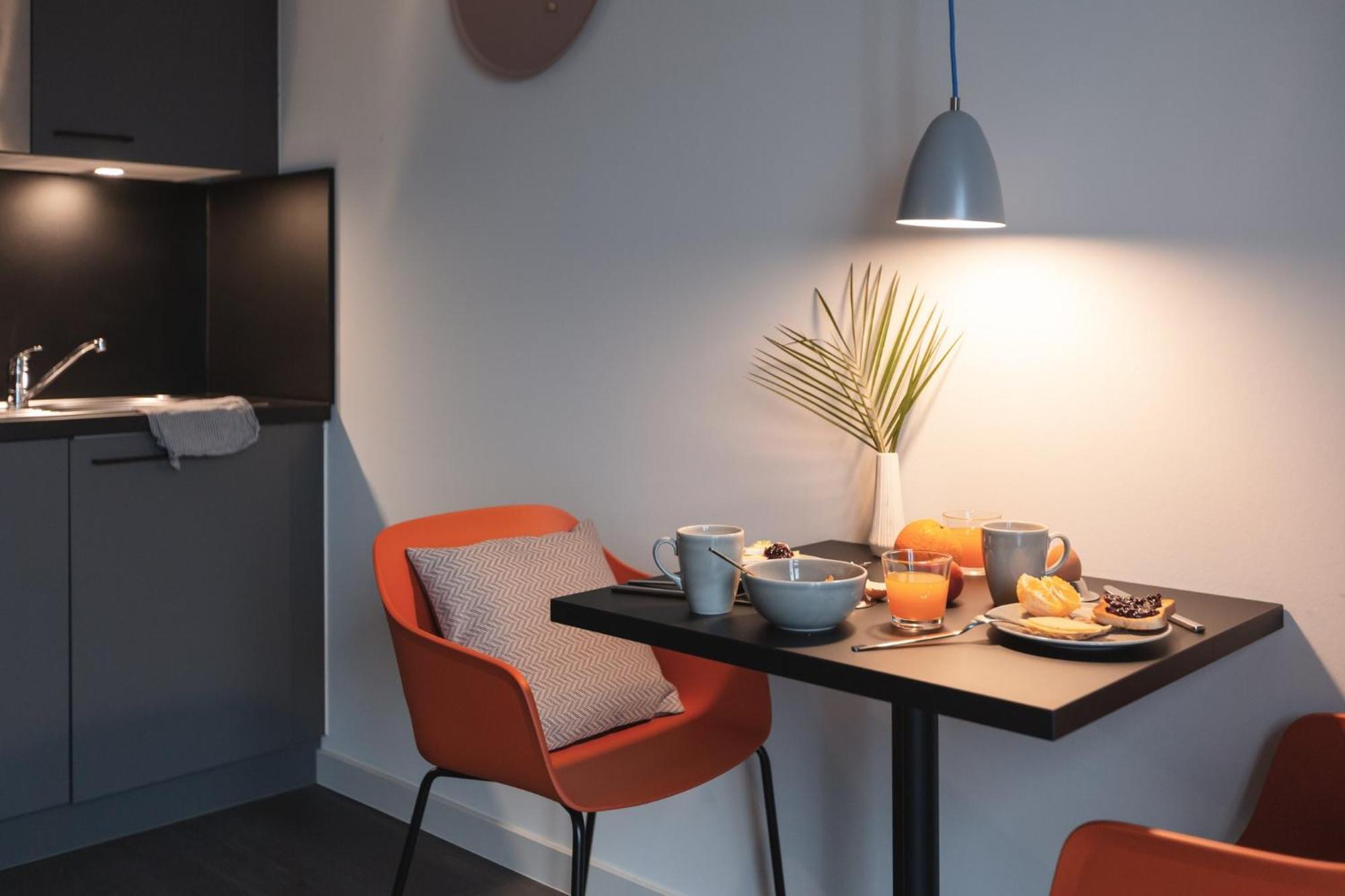 Candlewood Suites Berlin Charlottenburg By Ihg Экстерьер фото